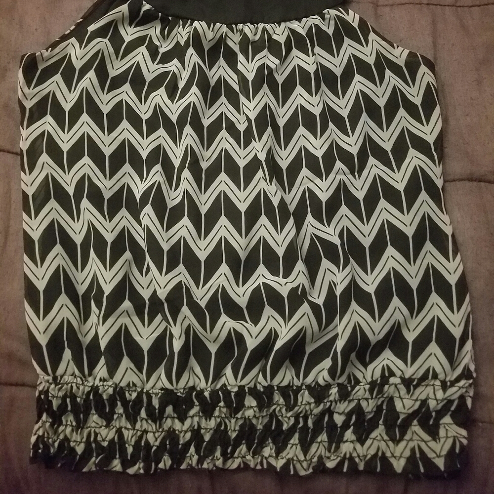 💟 Blouse - Picture 2 of 5